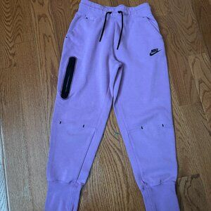 Nike Tech Purple Girls Joggers Sweatpants - size GIRLS Medium